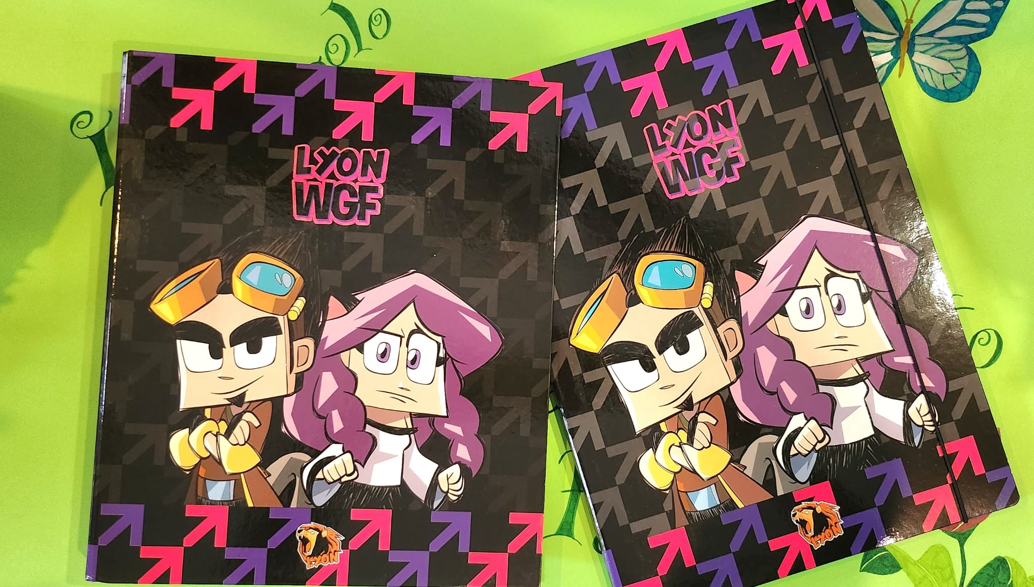 Set copertina ad anelli e cartellina con elastico rosa/viola